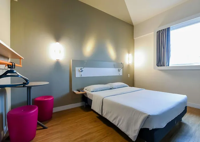 Ibis Budget Santos GonzagaHotel em Santos